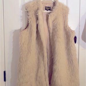 NWT Special One International long faux fur vest #spinninggold #groupie #rock